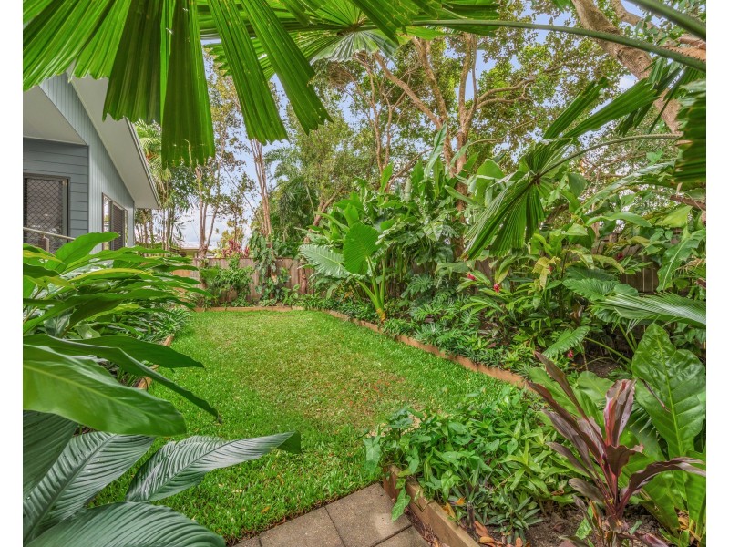 4 Port Close, Trinity Beach QLD 4879