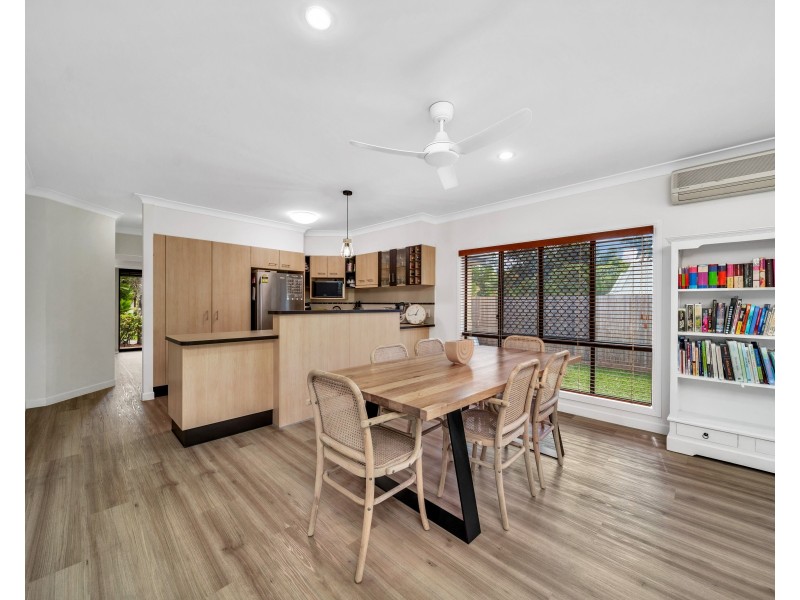 45 Chesterfield Close, Brinsmead QLD 4870