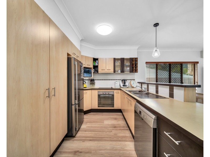 45 Chesterfield Close, Brinsmead QLD 4870