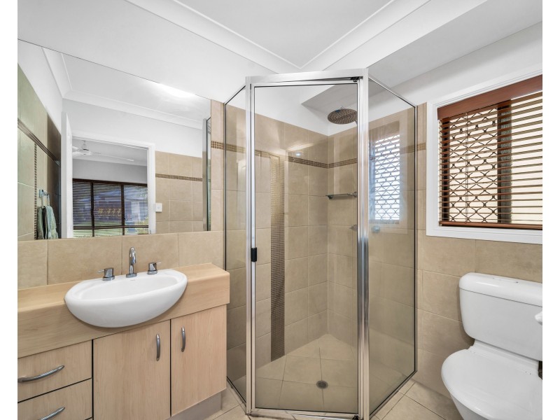 45 Chesterfield Close, Brinsmead QLD 4870