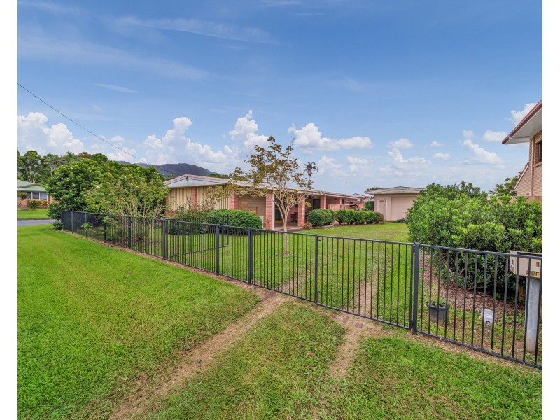 1 Alfio Street, Woree QLD 4868