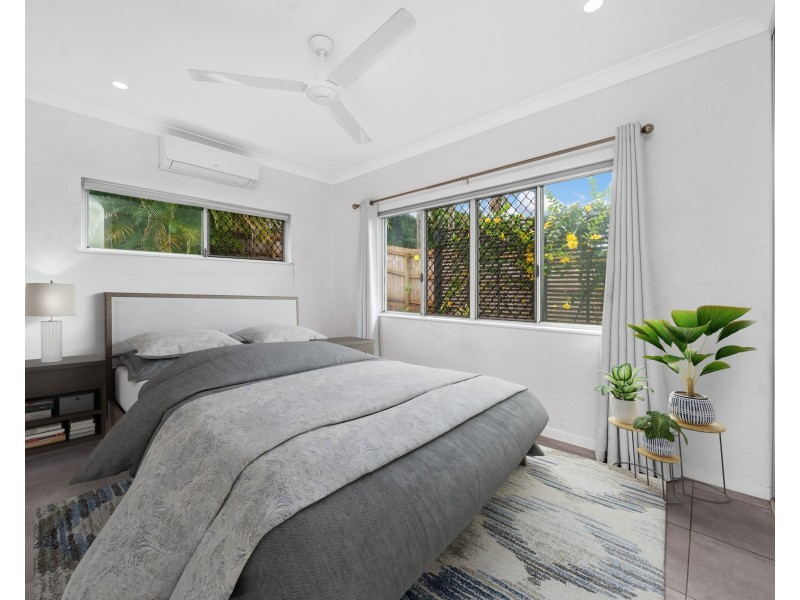 2 Ethel Close, Redlynch QLD 4870