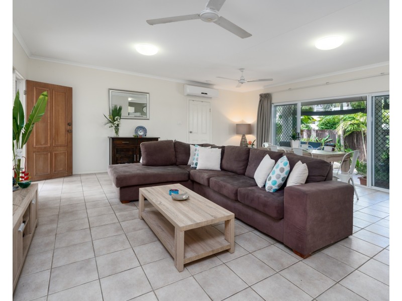 2/20 Oyster Court, Trinity Beach QLD 4879