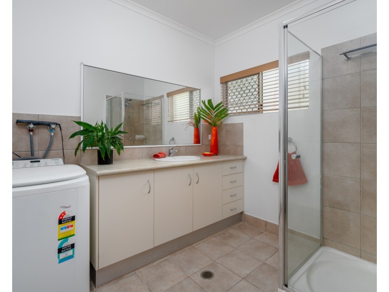 2/20 Oyster Court, Trinity Beach QLD 4879