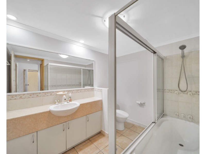 51/72-84 Kowinka Street, White Rock QLD 4868