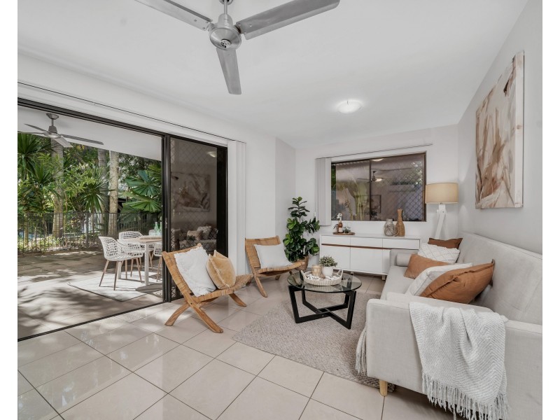 16/349-351 Lake Street, Cairns North QLD 4870