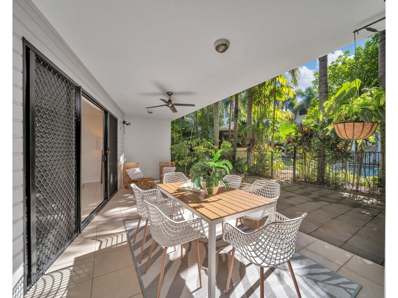 16/349-351 Lake Street, Cairns North QLD 4870