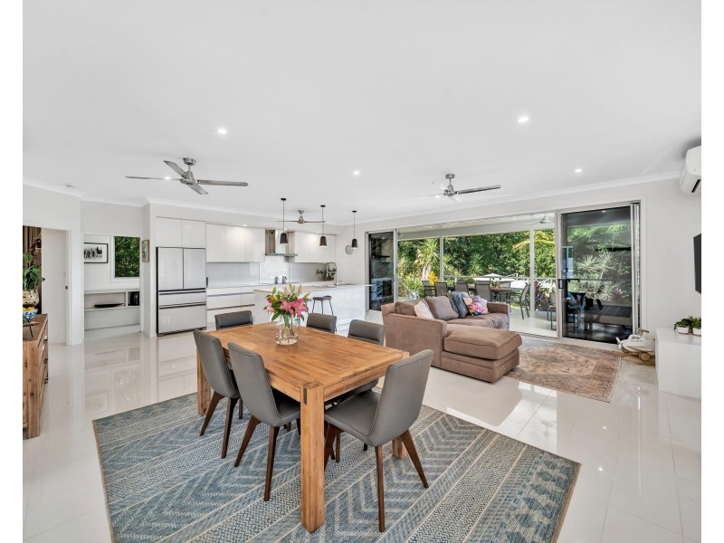 35 Propeller Court, Trinity Beach QLD 4879