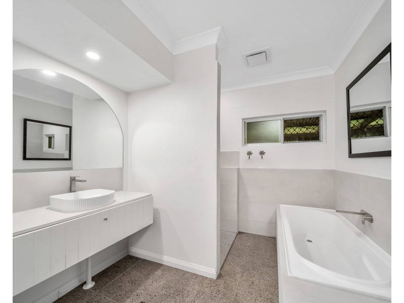 38 Kenneth Street, Bayview Heights QLD 4868