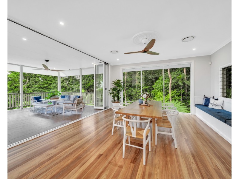 35-37 Gloucester Street, Whitfield QLD 4870