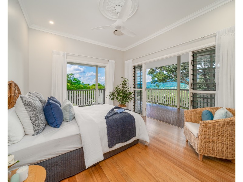 35-37 Gloucester Street, Whitfield QLD 4870