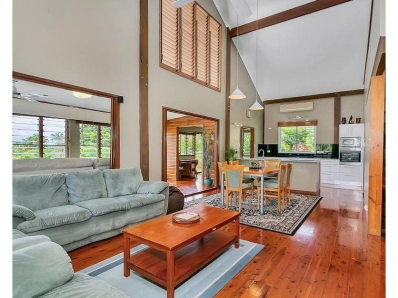 3 Nero Close, Mooroobool QLD 4870