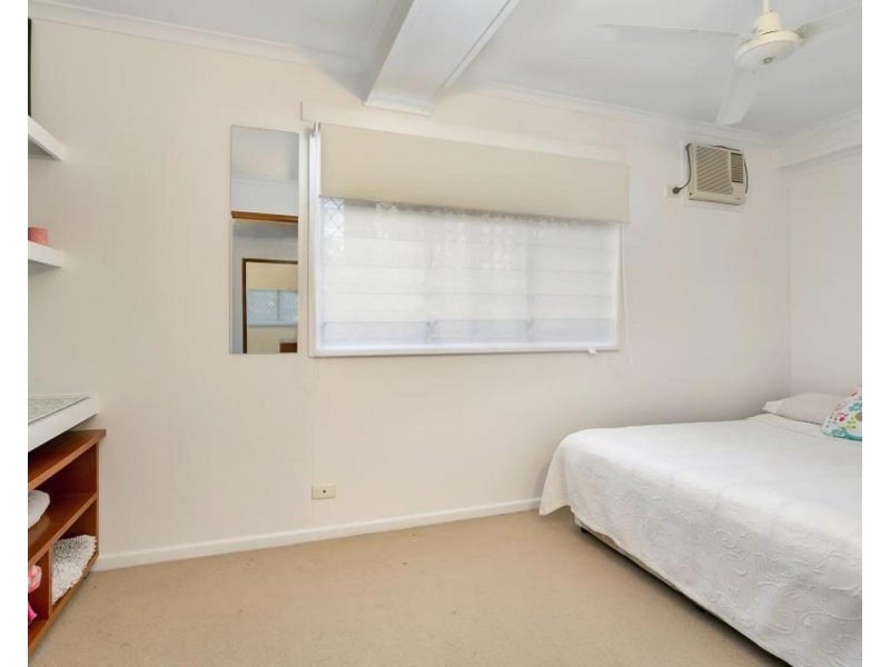 3 Nero Close, Mooroobool QLD 4870