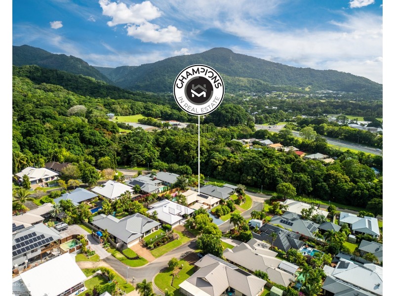 4 Finchley Close, Redlynch QLD 4870