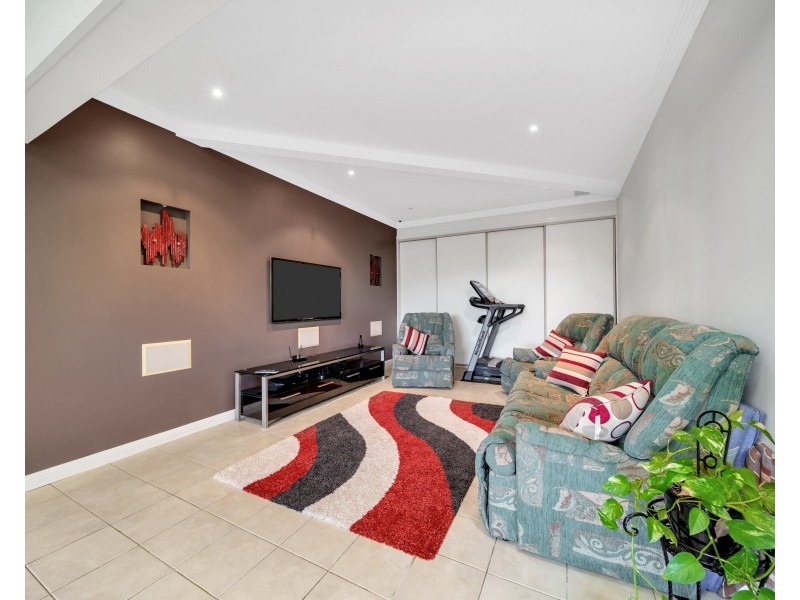 211-215 Dempsey Street, Gordonvale QLD 4865