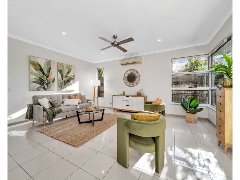 15 McAlister Avenue, Kewarra Beach QLD 4879