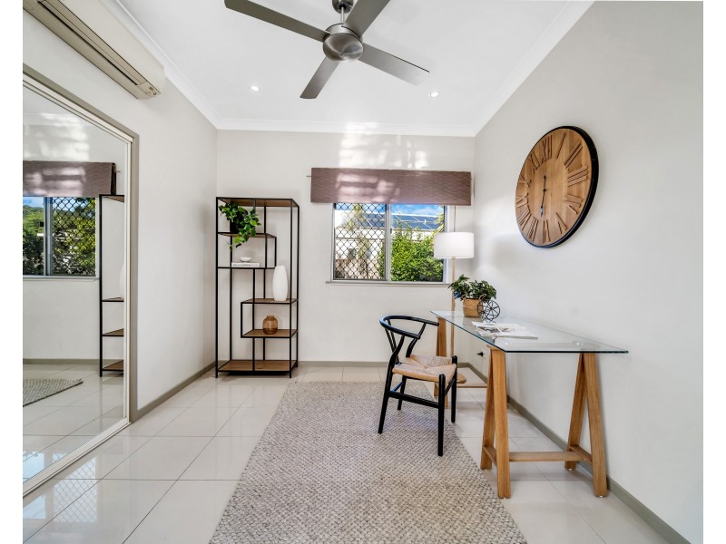 15 McAlister Avenue, Kewarra Beach QLD 4879