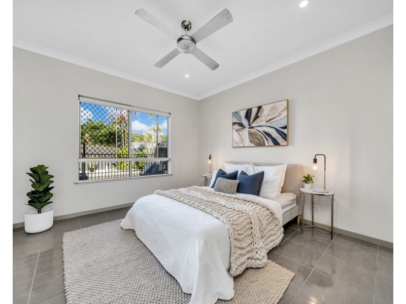 15 McAlister Avenue, Kewarra Beach QLD 4879