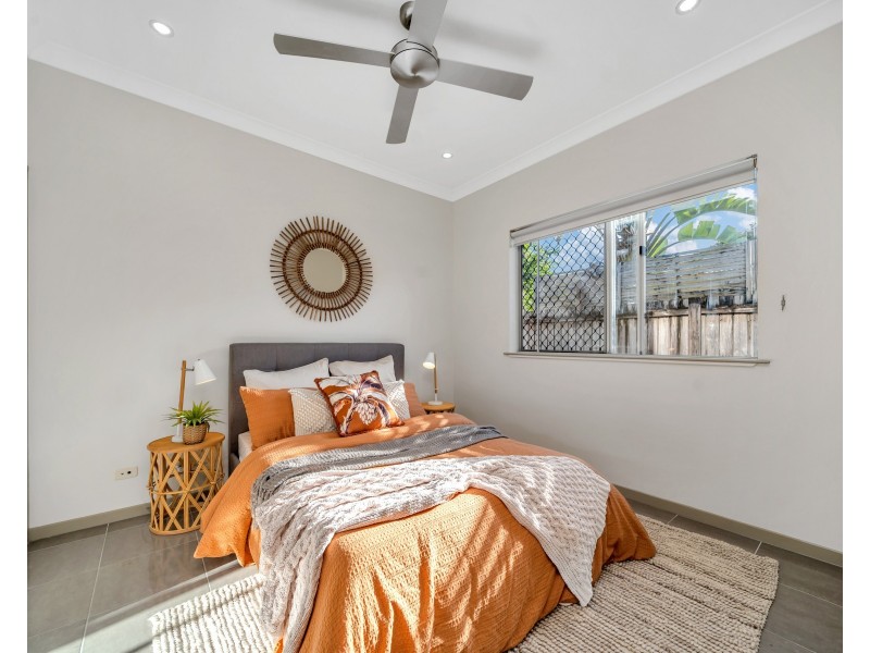 15 McAlister Avenue, Kewarra Beach QLD 4879