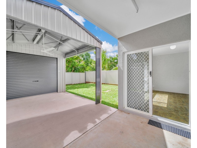 32 Silky Oak Court, Mooroobool QLD 4870