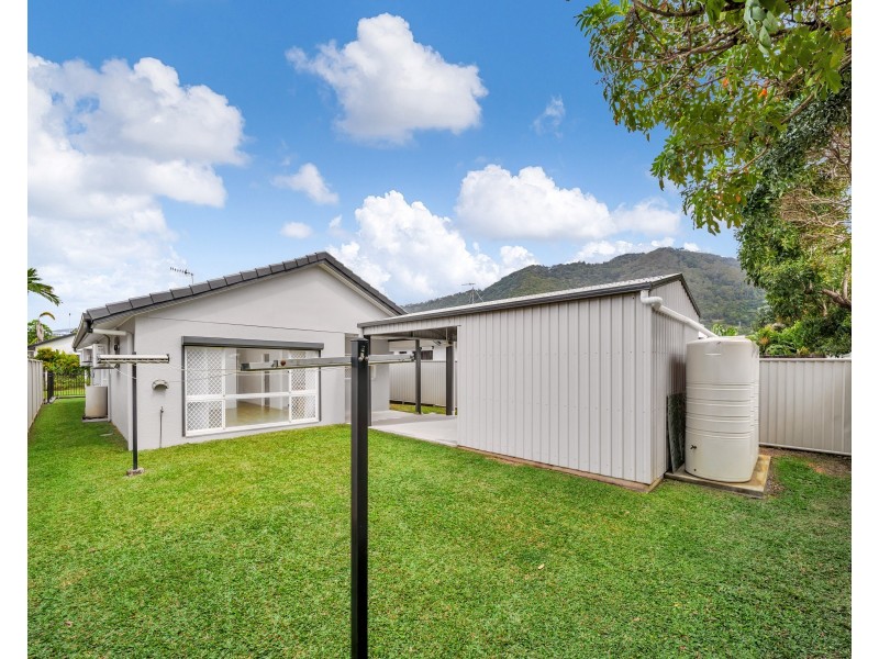 32 Silky Oak Court, Mooroobool QLD 4870