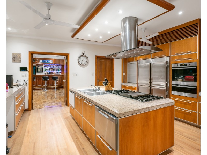 1-4 Koppen Terrace, Mooroobool QLD 4870