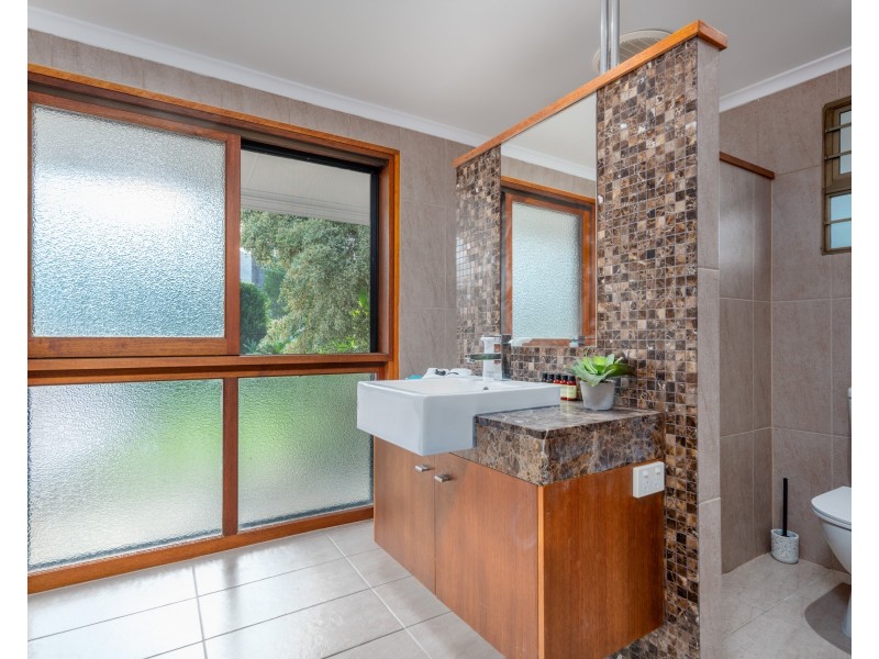 1-4 Koppen Terrace, Mooroobool QLD 4870