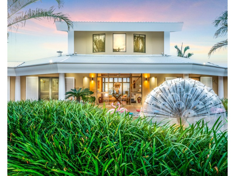 1-4 Koppen Terrace, Mooroobool QLD 4870