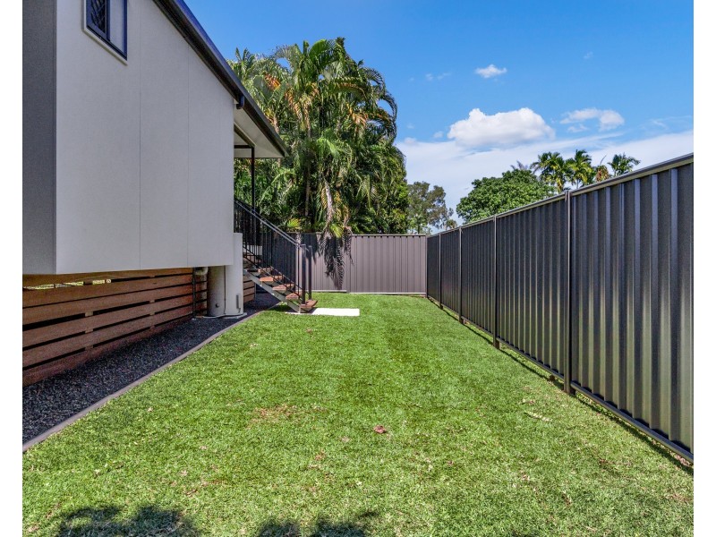 25 Sperring Street, Manunda QLD 4870