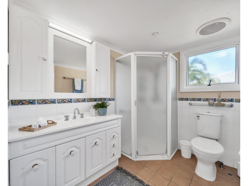 67 Clarke Street, Manunda QLD 4870