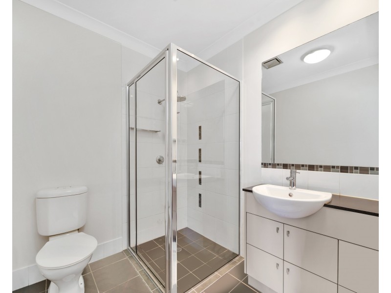 11/172 McLeod Street, Cairns North QLD 4870