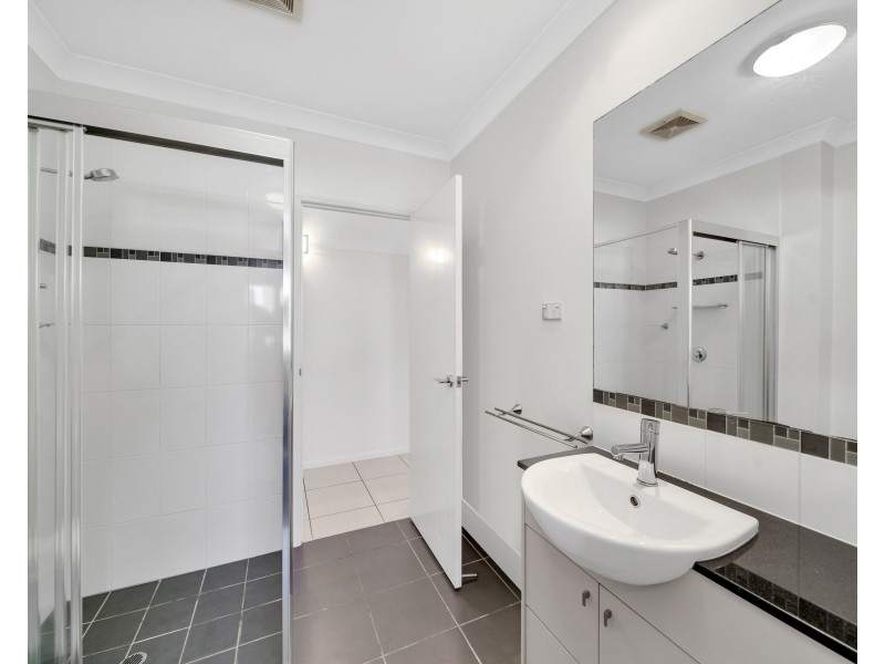 11/172 McLeod Street, Cairns North QLD 4870