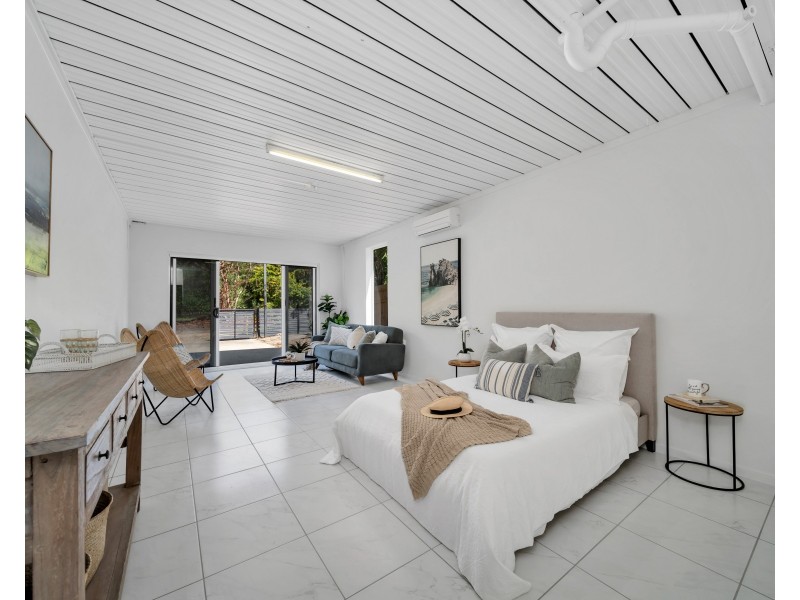 16 Acacia Street, Holloways Beach QLD 4878