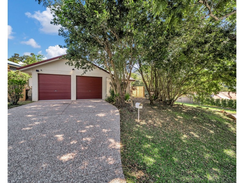 8 Gavin Hamilton Close, Redlynch QLD 4870