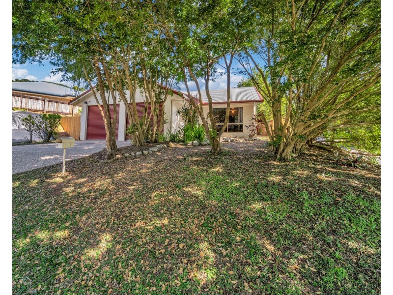 8 Gavin Hamilton Close, Redlynch QLD 4870