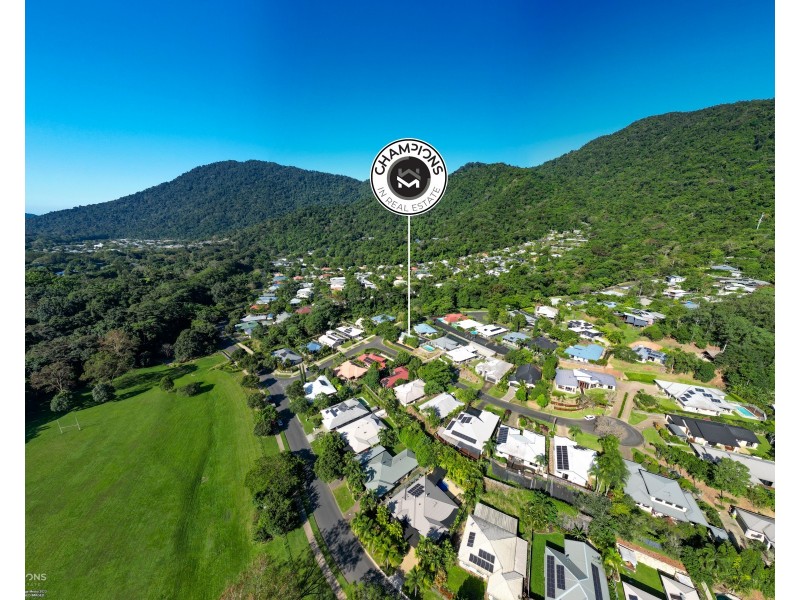 8 Gavin Hamilton Close, Redlynch QLD 4870