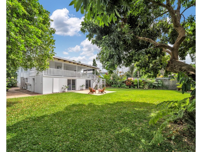 5 Hoad Street, Earlville QLD 4870