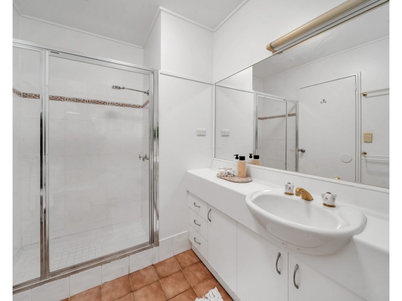 29 Duignan Street, Whitfield QLD 4870