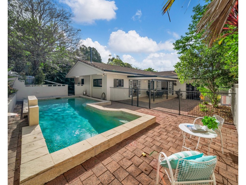 29 Duignan Street, Whitfield QLD 4870