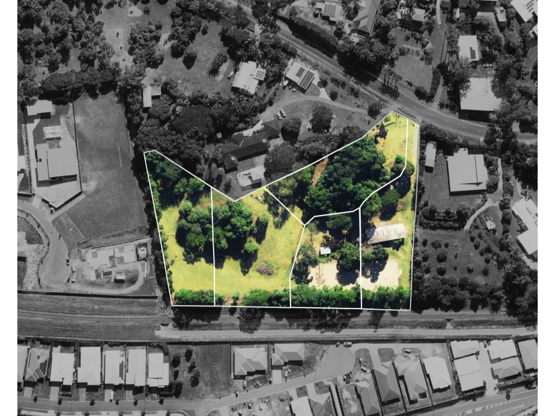 112 Harvey Road, Redlynch QLD 4870