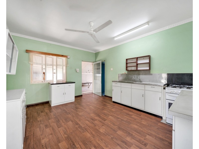 14-16 Edgar Street, Bungalow QLD 4870