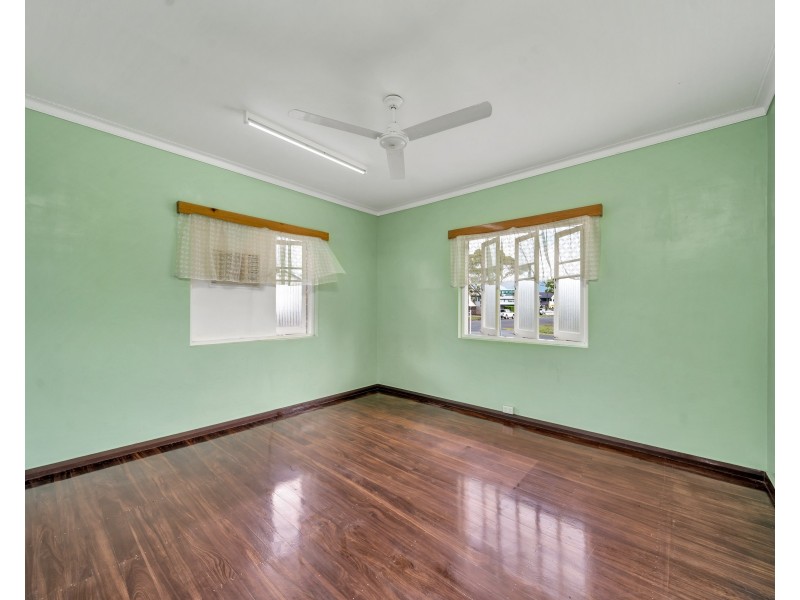 14-16 Edgar Street, Bungalow QLD 4870