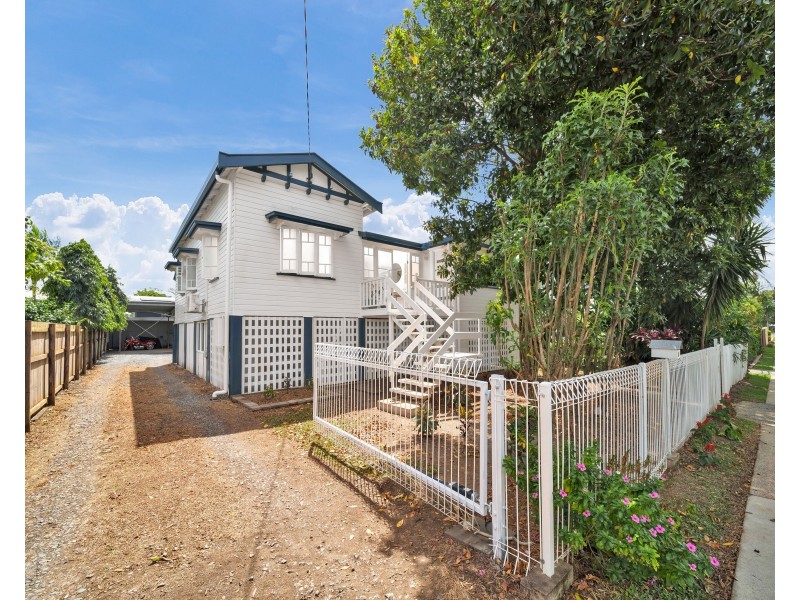 12 Barr Street, Earlville QLD 4870