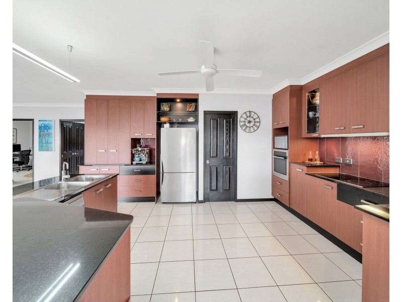7 Gallery Drive, Mount Sheridan QLD 4868