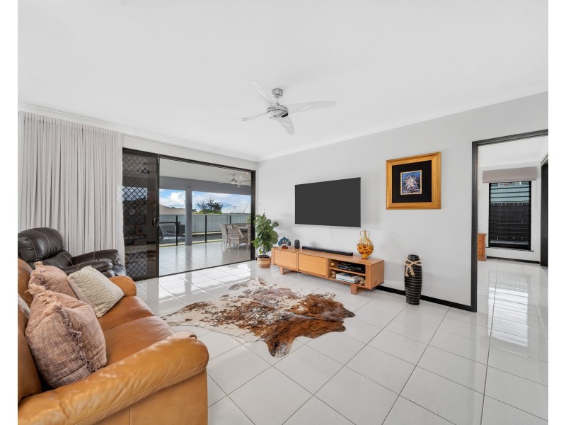 7 Gallery Drive, Mount Sheridan QLD 4868