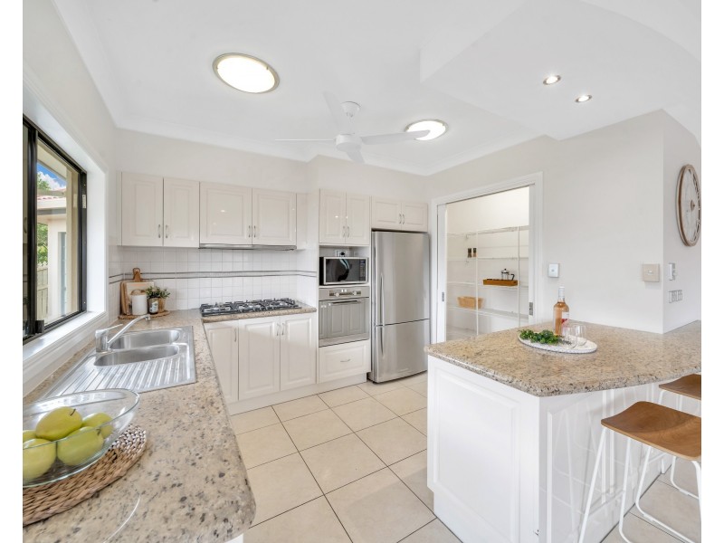 16  Greenock Way, Brinsmead QLD 4870