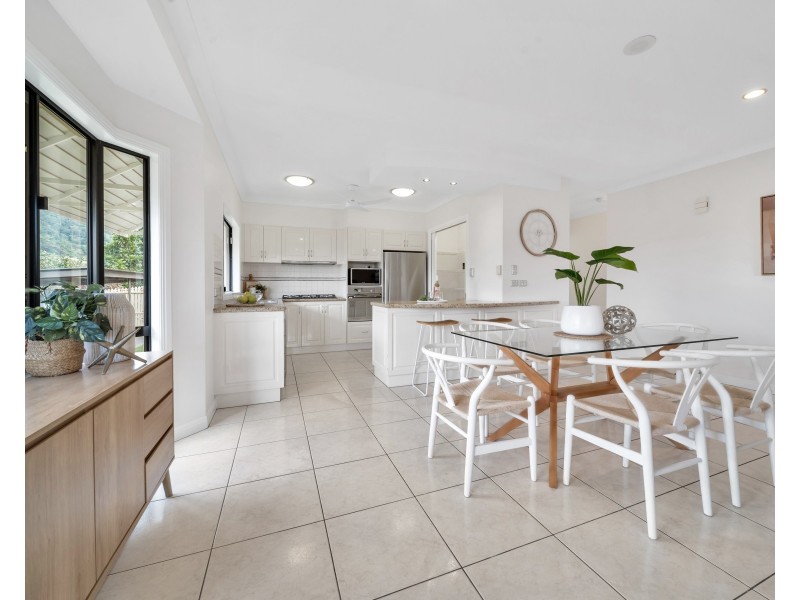 16  Greenock Way, Brinsmead QLD 4870