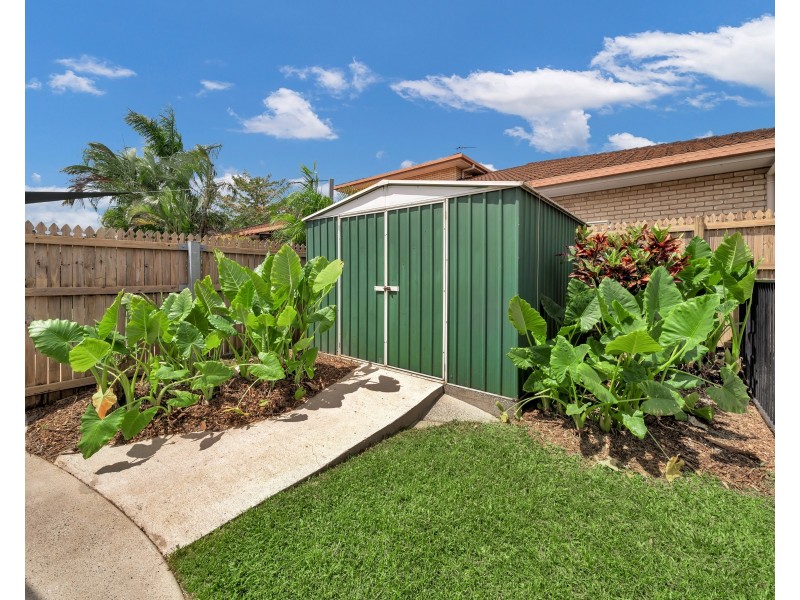16  Greenock Way, Brinsmead QLD 4870