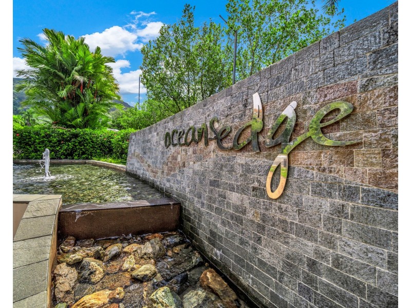 52 Cascade Boulevard, Palm Cove QLD 4879