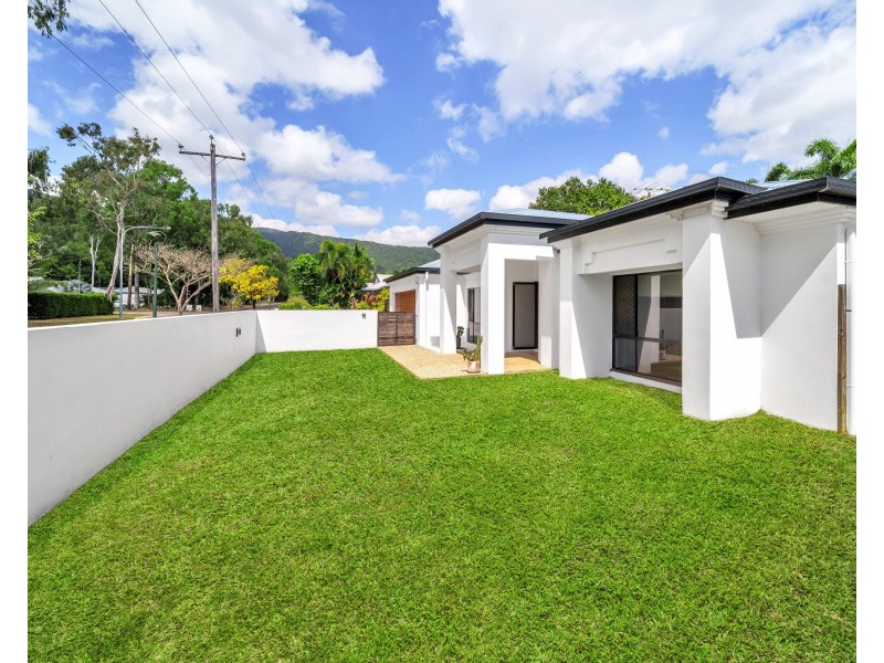 16 Moore Road, Kewarra Beach QLD 4879